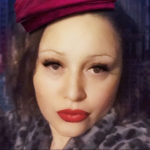 Meet your Posher, Alicia